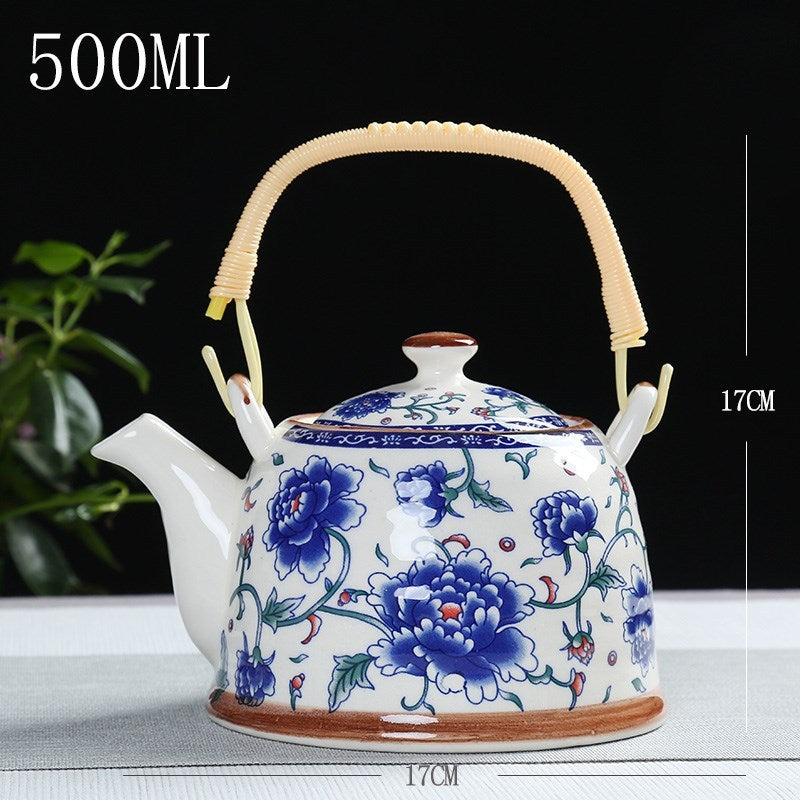 Delicate Porcelain Teapot - A Tribute to Refined Japanese Traditions