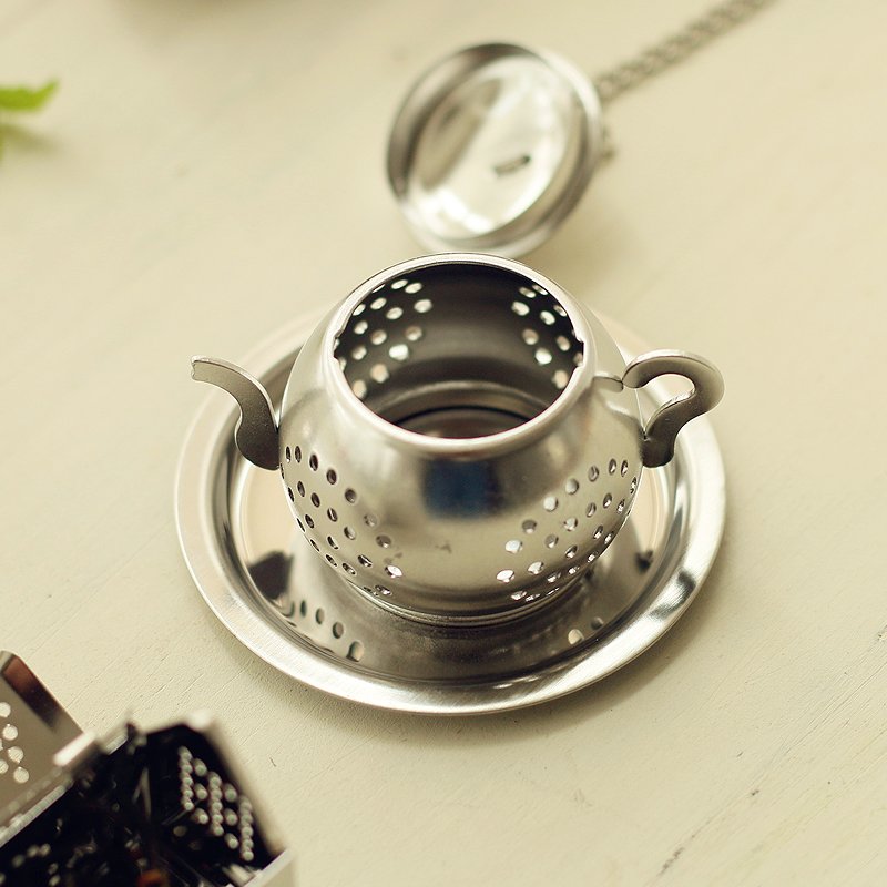 Delicate Mini Teapot Infuser