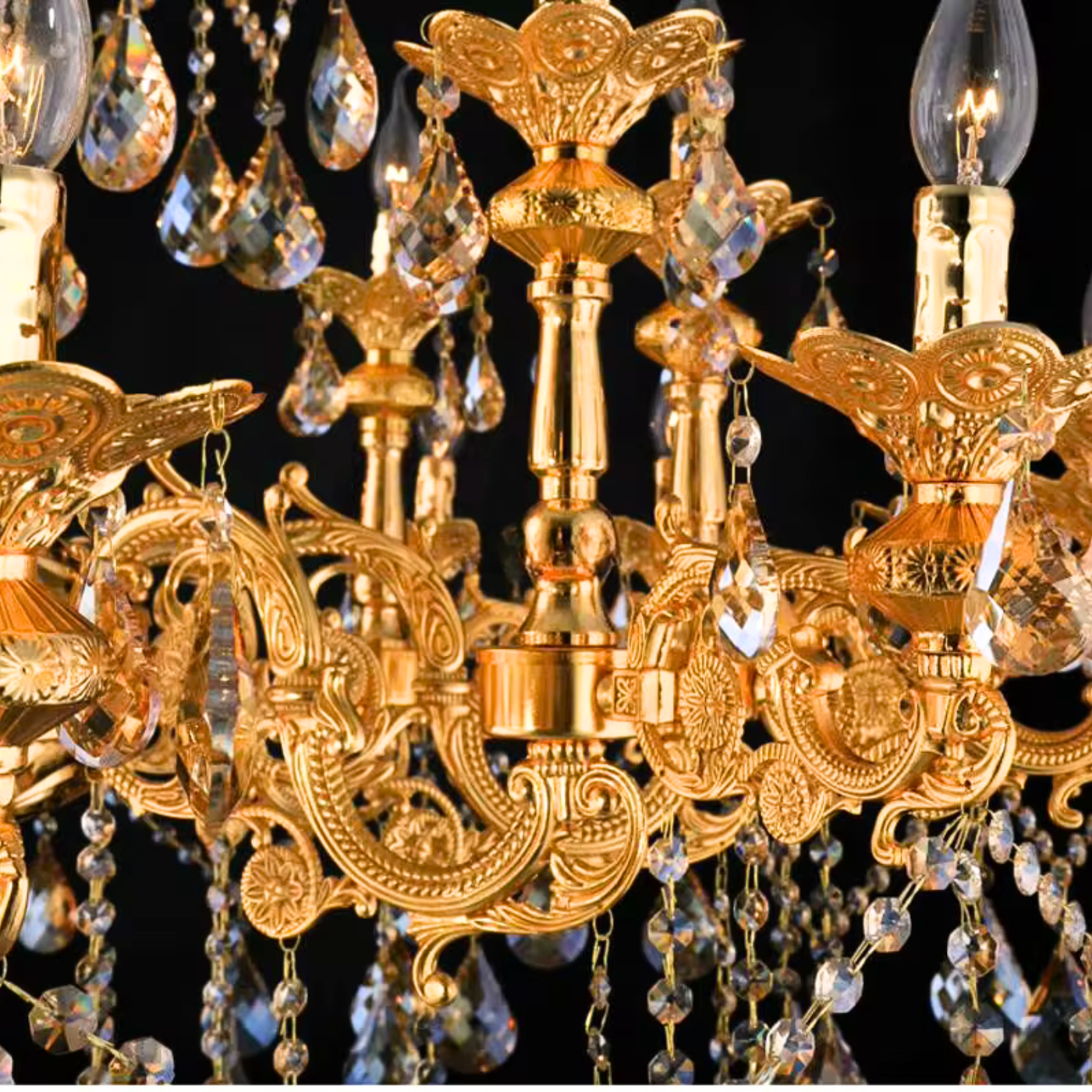 **Golden Way Chandelier – Exceptional Quality and Elegant Design**https://admin.shopify.com/store/6e4f14-68/products?selectedView=all