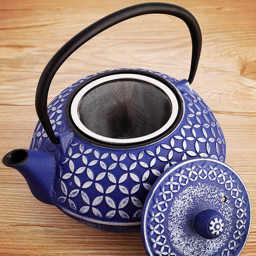 Elegant Blue Cast Iron Teapot – Tradition Meets Timeless Craft