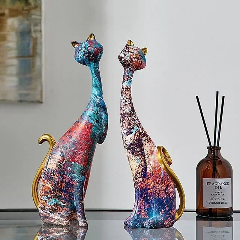 Artisan Graffiti Lovers Cat Figurines