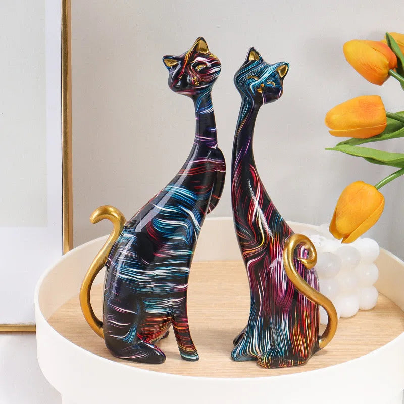 Artisan Graffiti Lovers Cat Figurines