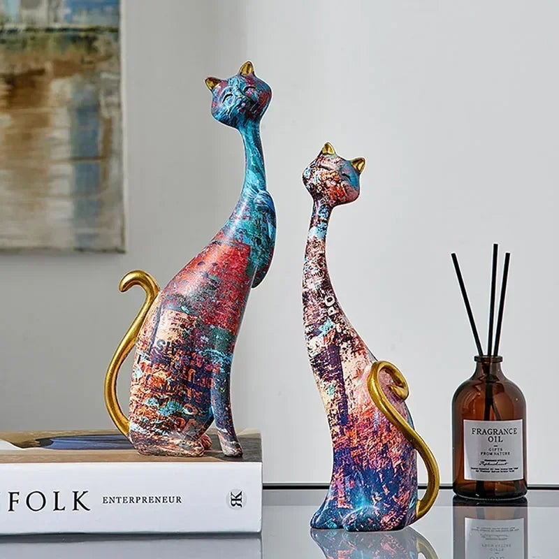 Artisan Graffiti Lovers Cat Figurines