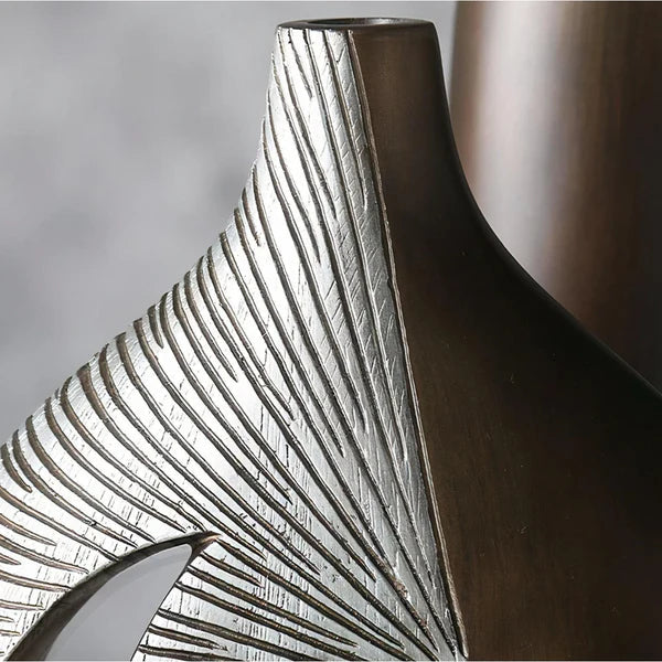 The Lisa Vase - Nordic Artistry