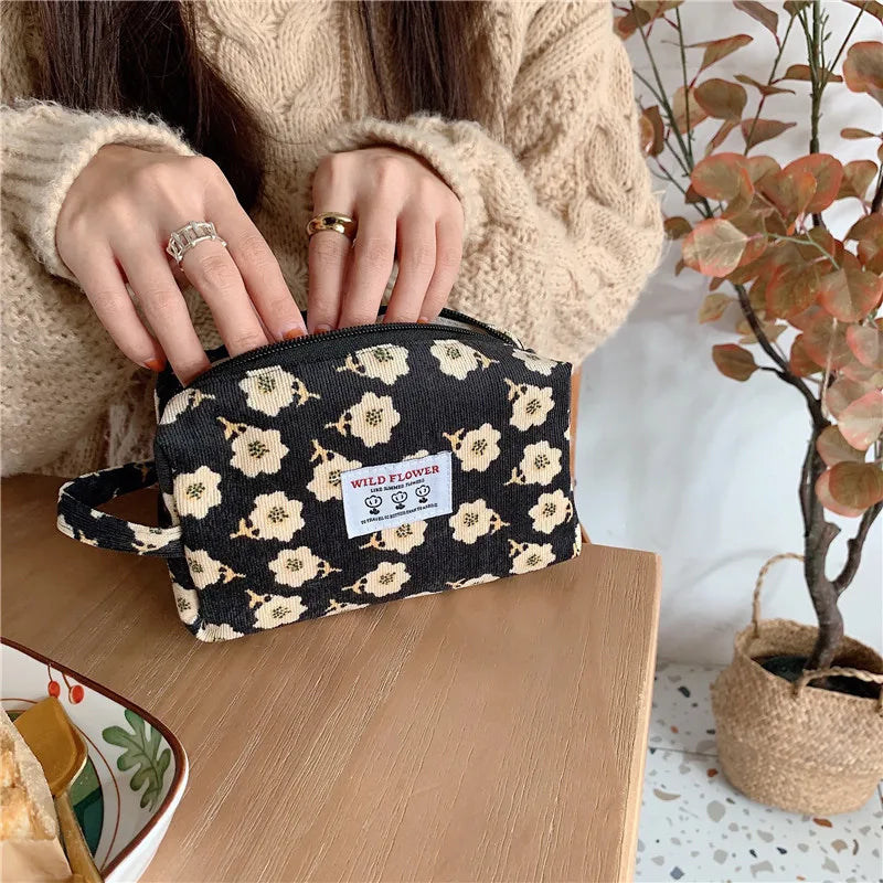 Kosmetiktasche mit Retro-Blumen-Print, Canvas-Waschbeutel, große Kapazität, Reisekosmetiktasche für Damen, Make-up-Aufbewahrungstaschen